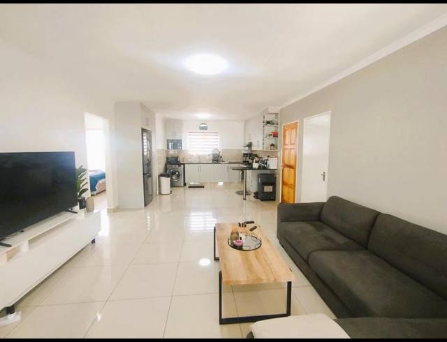 3 BEDROOM HOUSE FOR SALE IN PARKRAND